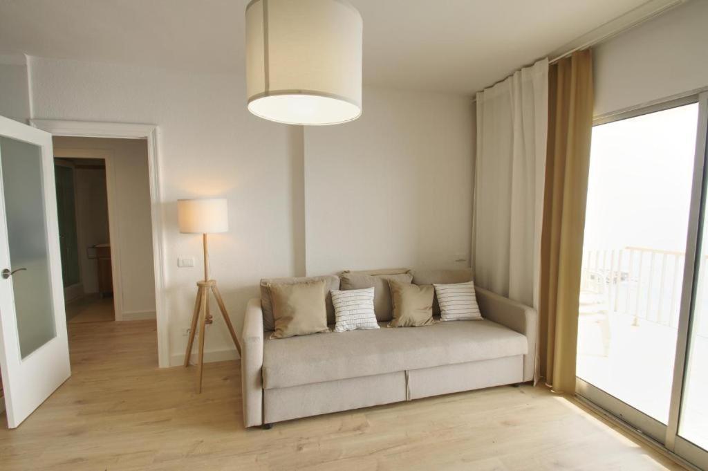 Apartamento Vistas Al Mar Cambrils Apartment Екстериор снимка